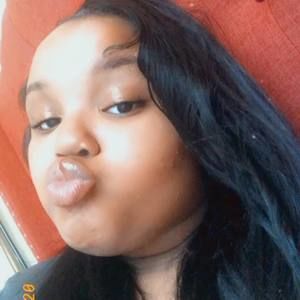 Meet your Posher, Nakya